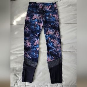 Lululemon moody mirage leggings size 8